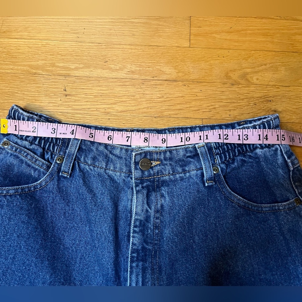 L.L. Bean Classic Blue Women's Jeans 14 short stretch waist READ DESCRIPTION - Picture 4 of 6